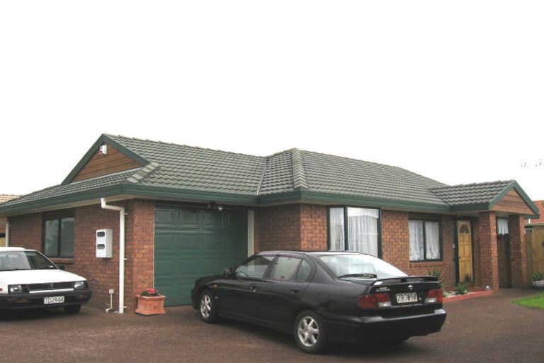 Photo of property in 19 Martin Jugum Lane, Ranui, Auckland, 0612