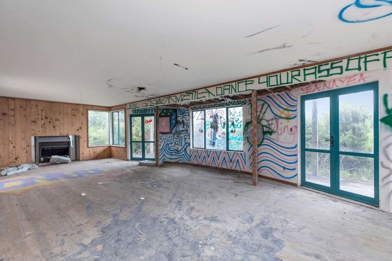 Photo of property in 112 Lone Kauri Road, Karekare, New Lynn, 0772