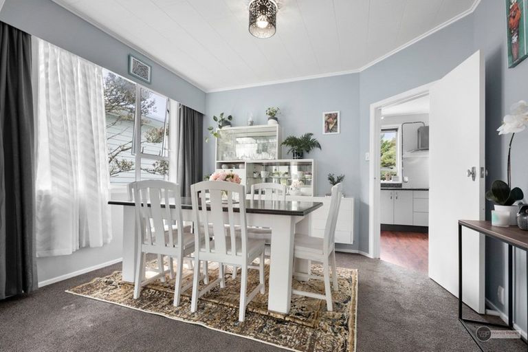 Photo of property in 8 Cedar Street, Maungaraki, Lower Hutt, 5010