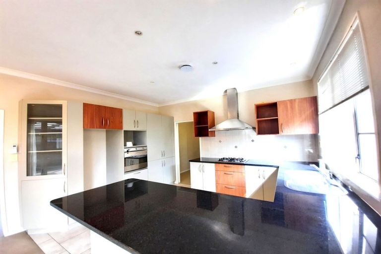 Photo of property in 69 Middlefield Drive, East Tamaki Heights, Auckland, 2016