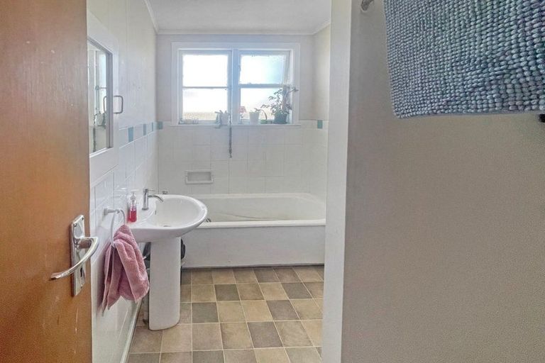 Photo of property in 11 Otore Street, Marton, 4710