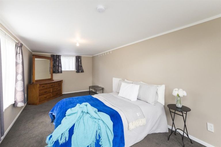 Photo of property in 28 Hair Street, Marton, 4710