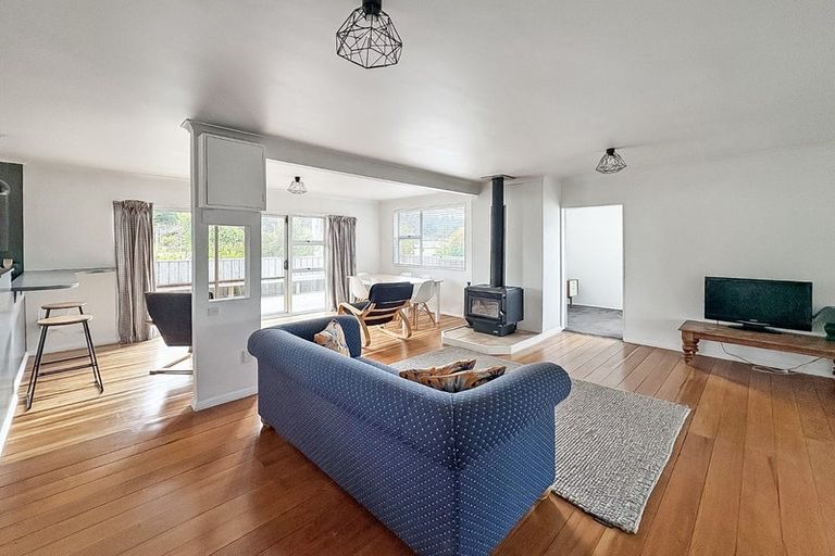 Photo of property in 79 Nash Parade, Foxton Beach, Foxton, 4815