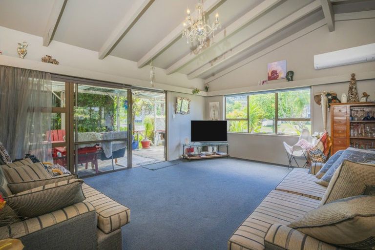 Photo of property in 10 Centennial Drive, Whitianga, 3510