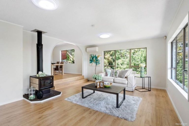 Photo of property in 2/180 Ti Rakau Drive, Pakuranga Heights, Auckland, 2010