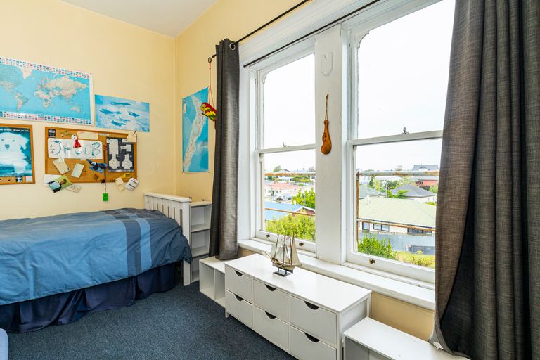 Photo of property in 100 North Street, Seaview, Timaru, 7910