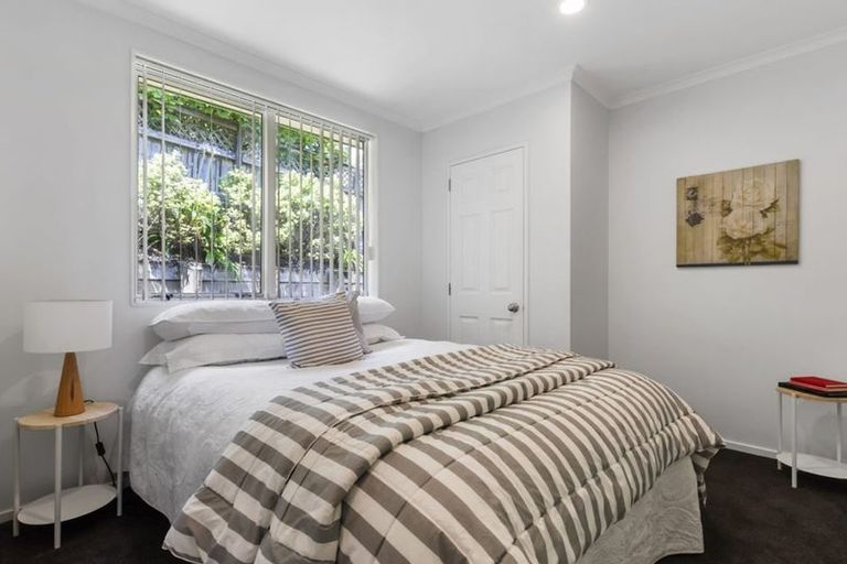 Photo of property in 5 Frederick Reece Drive, The Gardens, Auckland, 2105