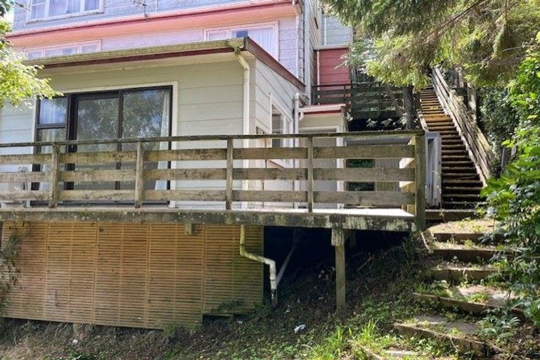 Photo of property in 72c Black Rock Road, Newlands, Wellington, 6037