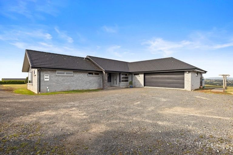 Photo of property in 108a Paparata Road, Bombay, 2675