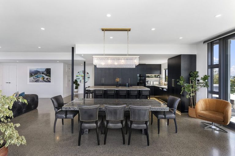 Photo of property in 201 Whangaparaoa Road, Red Beach, 0932