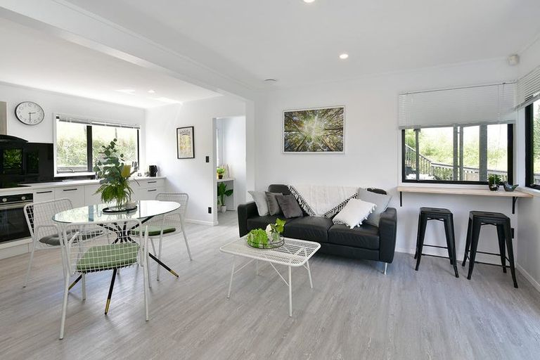 Photo of property in 16 Shelly Beach Road, Shelly Beach, Helensville, 0874