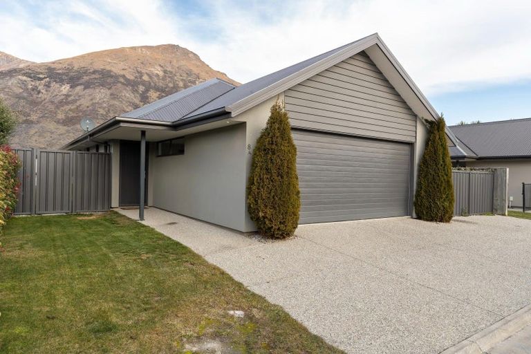 Photo of property in 8 Judge And Jury Drive, Lake Hayes, Queenstown, 9304