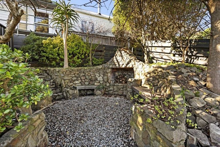 Photo of property in 23 Princess Terrace, Newtown, Wellington, 6021