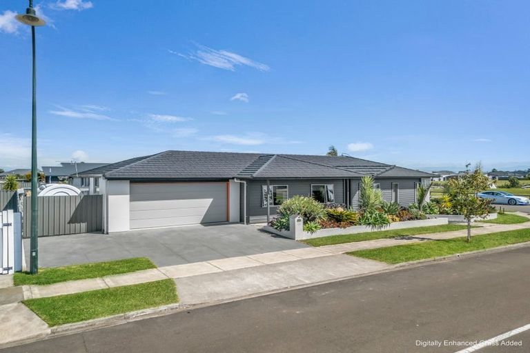 Photo of property in 15 Clutha Street, Awatoto, Napier, 4110