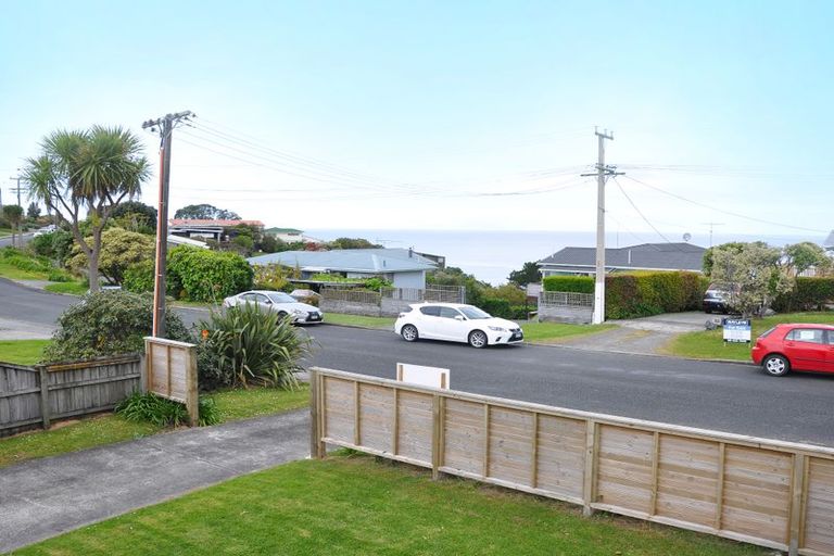 Photo of property in 9 Barrier View Road, Leigh, 0985