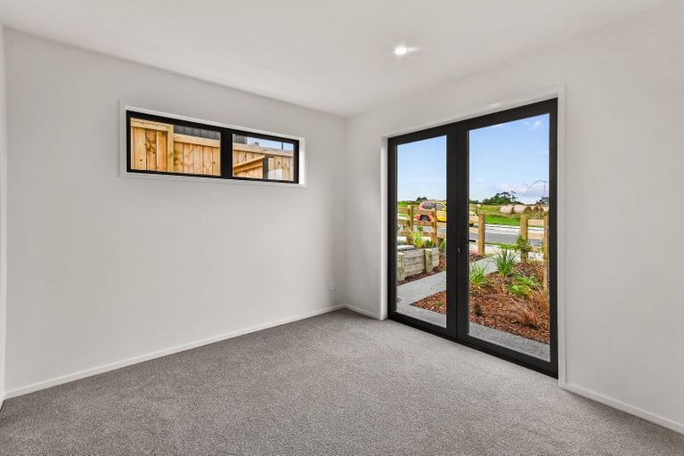 Photo of property in 95 Maungakaraka Road, Karaka, 2580