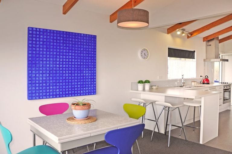 Photo of property in 9 Barrier View Road, Leigh, 0985