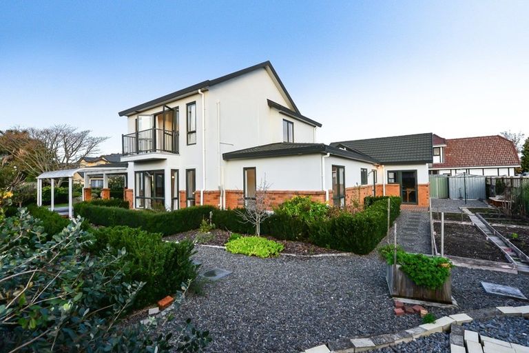 Photo of property in 21 Nielsen Gardens, Rototuna, Hamilton, 3210