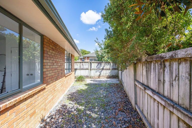 Photo of property in 5 Locksley Lane, Hamilton East, Hamilton, 3216