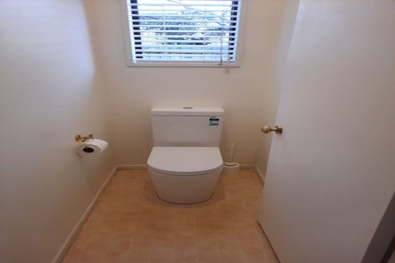 Photo of property in 1/15 Inglewood Place, Avonhead, Christchurch, 8042