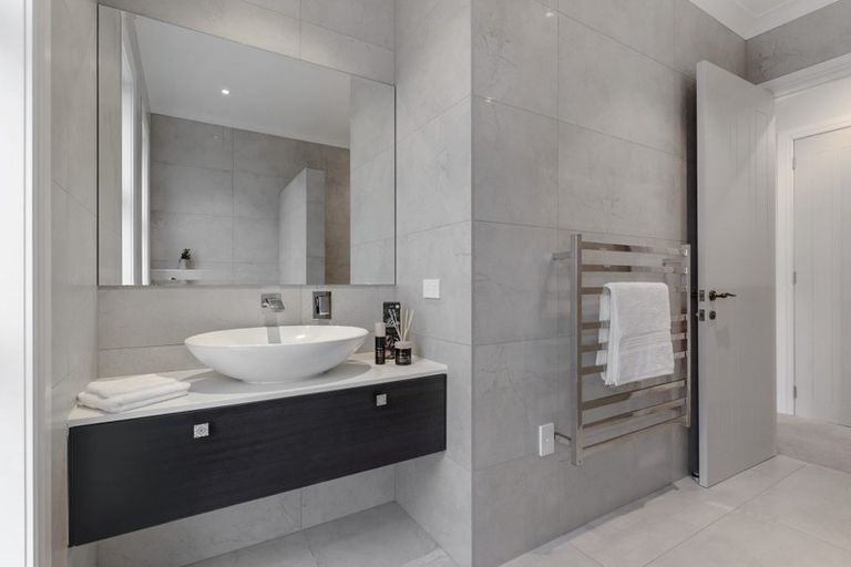 Photo of property in 13 Milano Boulevard, Karaka, Papakura, 2113