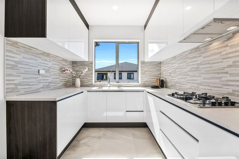 Photo of property in 7 Aklander Rise, Flat Bush, Auckland, 2019