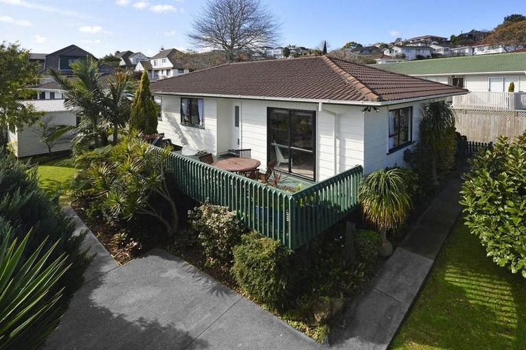 Photo of property in 1/67 Lewisham Street, Highland Park, Auckland, 2010