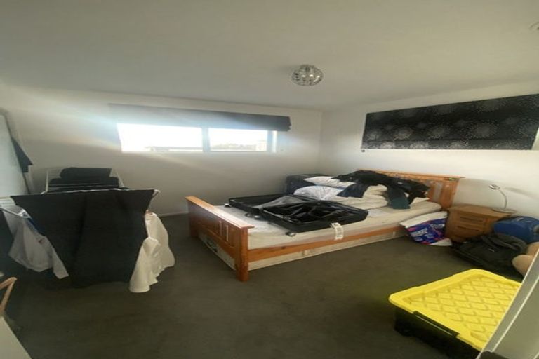 Photo of property in 214 Major Hornbrook Road, Mount Pleasant, Christchurch, 8081