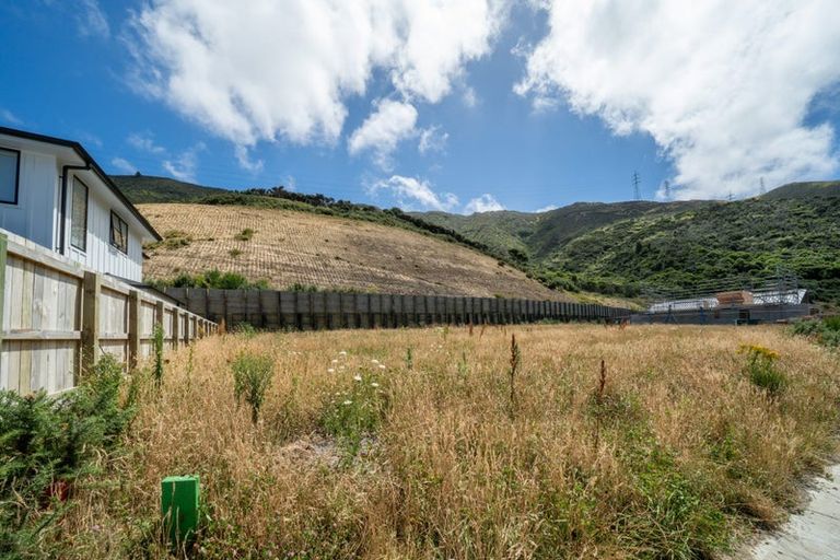 Photo of property in 174 Silverstream Road, Crofton Downs, Wellington, 6035