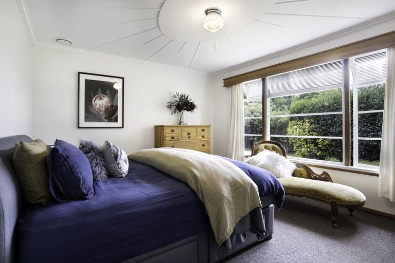 Photo of property in 13 Cambridge Road, Martinborough, 5711