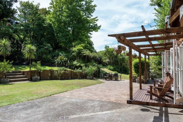 Photo of property in 37a Trelawn Place, Cockle Bay, Auckland, 2014