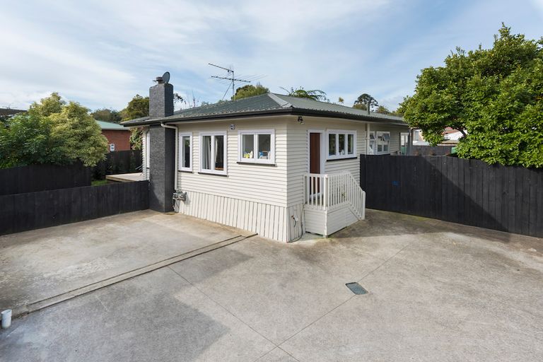 Photo of property in 42d Hillside Road, Papatoetoe, Auckland, 2025