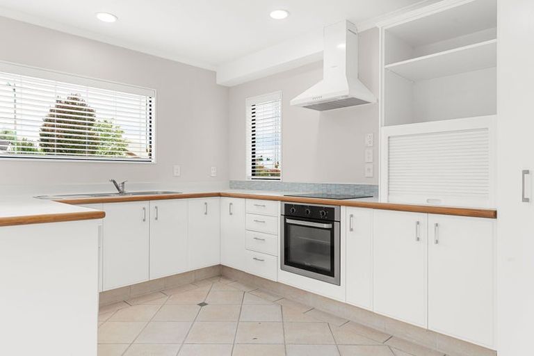 Photo of property in 35 Keswick Crescent, Huntington, Hamilton, 3210