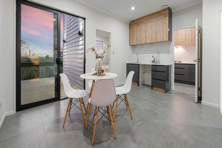 Photo of property in 9 Seagreen Avenue, Rosehill, Papakura, 2113