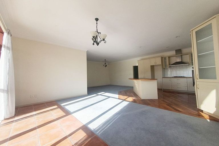 Photo of property in 93 Glendhu Road, Bayview, Auckland, 0629