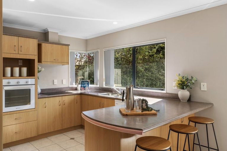 Photo of property in 14 Drumfearn Place, Rototuna, Hamilton, 3210