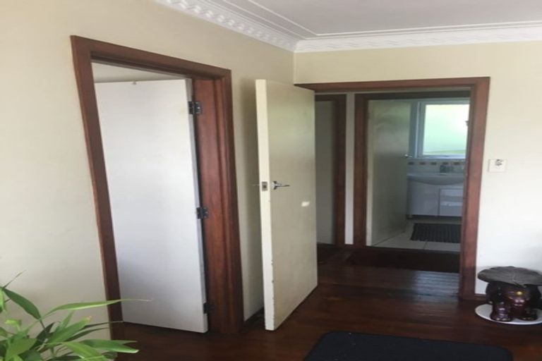 Photo of property in 1/22 Camp Road, Mount Wellington, Auckland, 1062