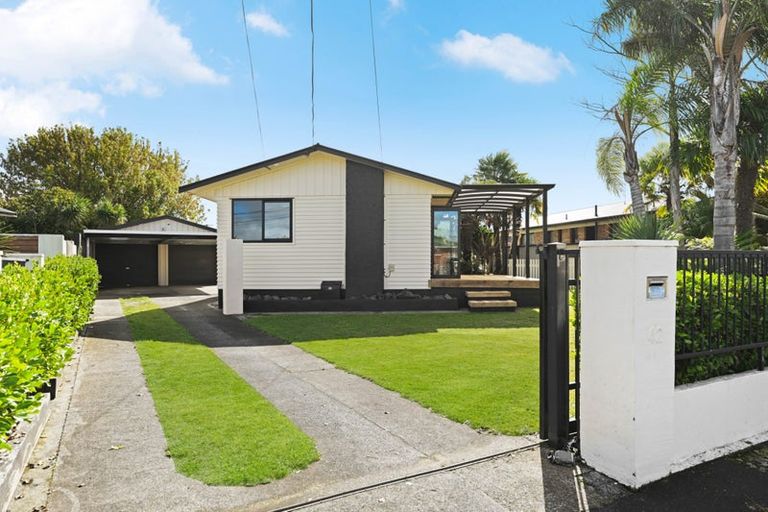 Photo of property in 42 English Street, St Andrews, Hamilton, 3200