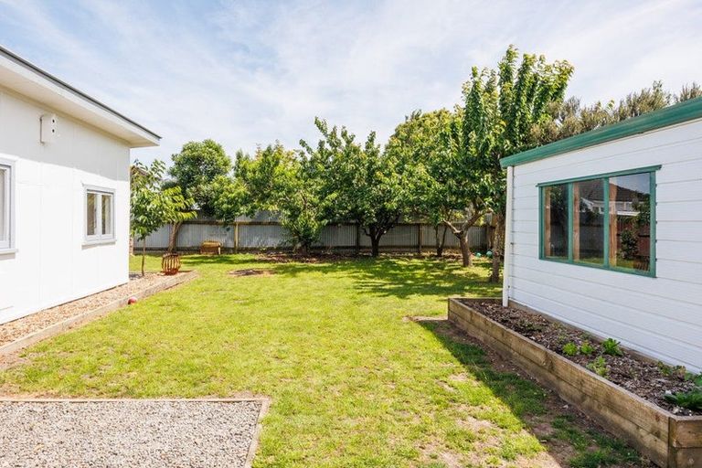 Photo of property in 25 Argyle Avenue, Takaro, Palmerston North, 4410