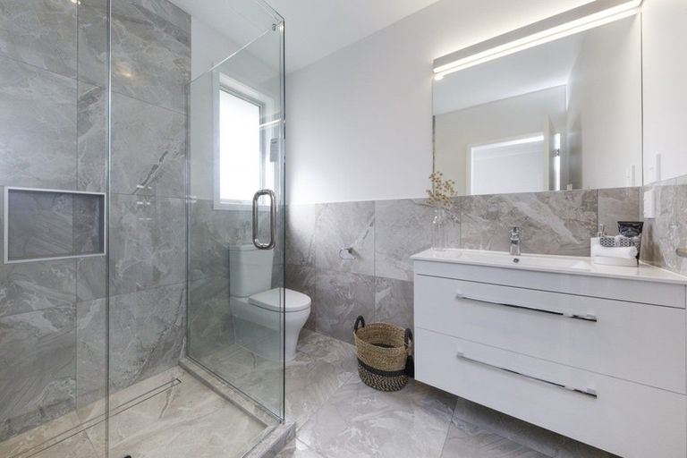 Photo of property in 108a Roberts Line, Kelvin Grove, Palmerston North, 4414