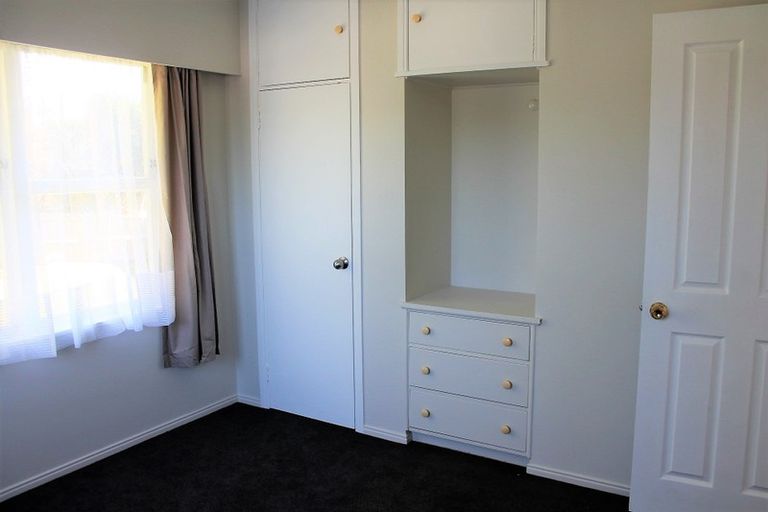 Photo of property in 37 Lynmore Drive, Hillpark, Auckland, 2102