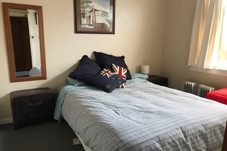 Photo of property in 36 Stone Street, Miramar, Wellington, 6022