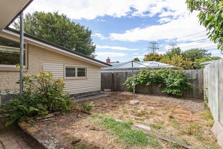 Photo of property in 11 Kingsgate Place, Burnside, Christchurch, 8053
