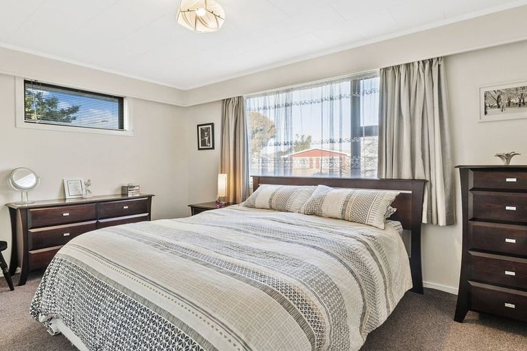 Photo of property in 13 Walnut Place, Mosgiel, 9024