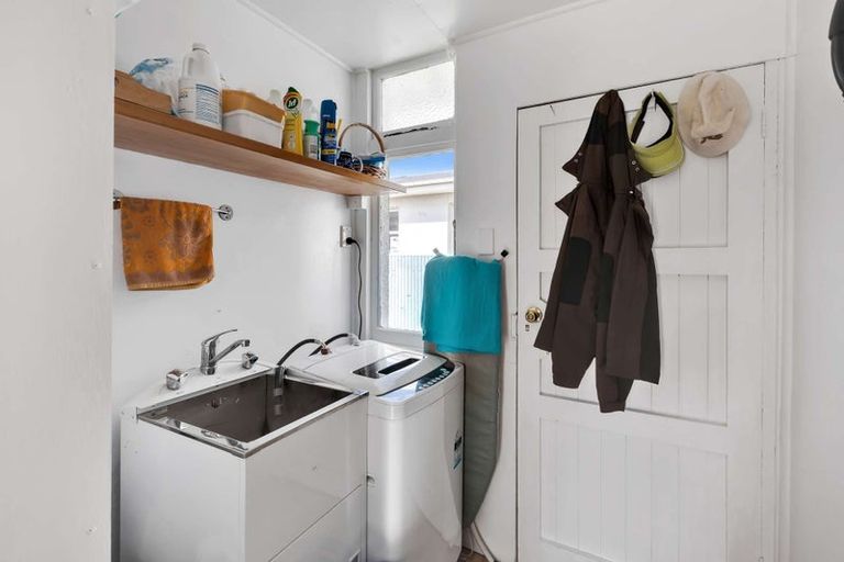 Photo of property in 69 Turner Street, Edendale, 9825