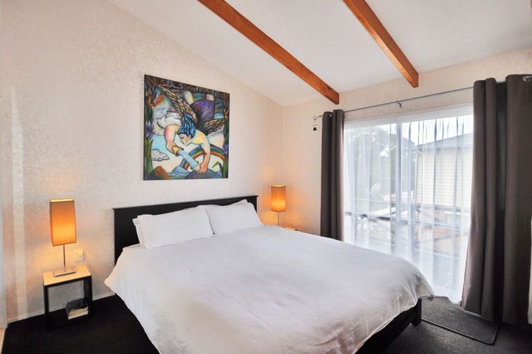 Photo of property in 9 Barrier View Road, Leigh, 0985