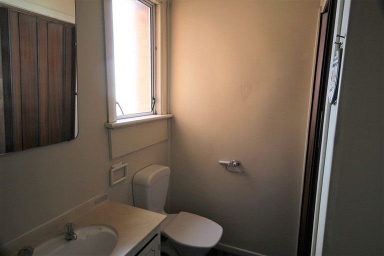 Photo of property in 14a Mason Street, Moera, Lower Hutt, 5010