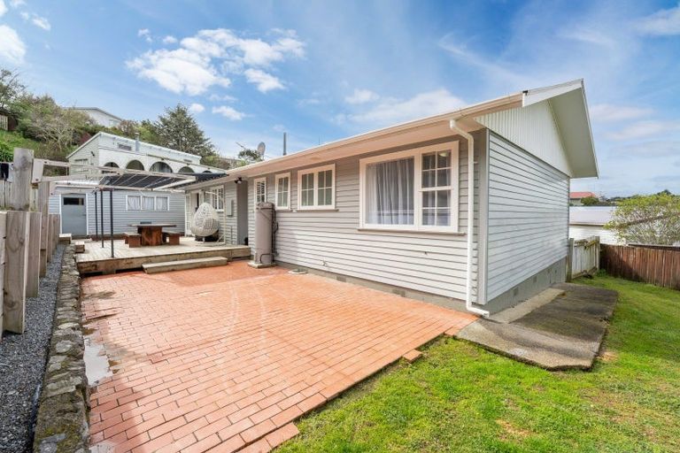 Photo of property in 57 Desert Gold Street, Ascot Park, Porirua, 5024