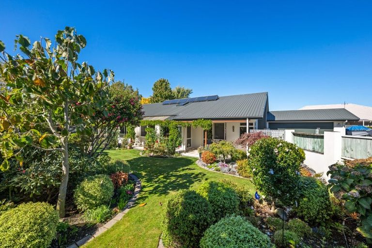 Photo of property in 6 Livingstone Place, Springlands, Blenheim, 7201