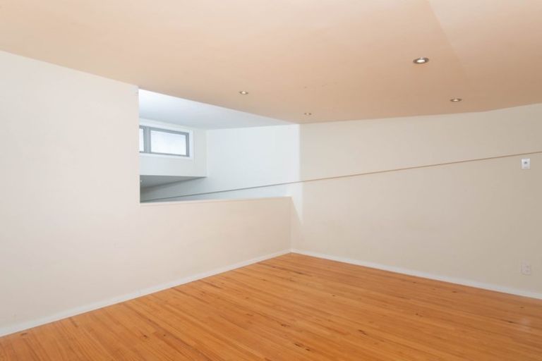 Photo of property in 12/35 Torrens Terrace, Mount Cook, Wellington, 6011